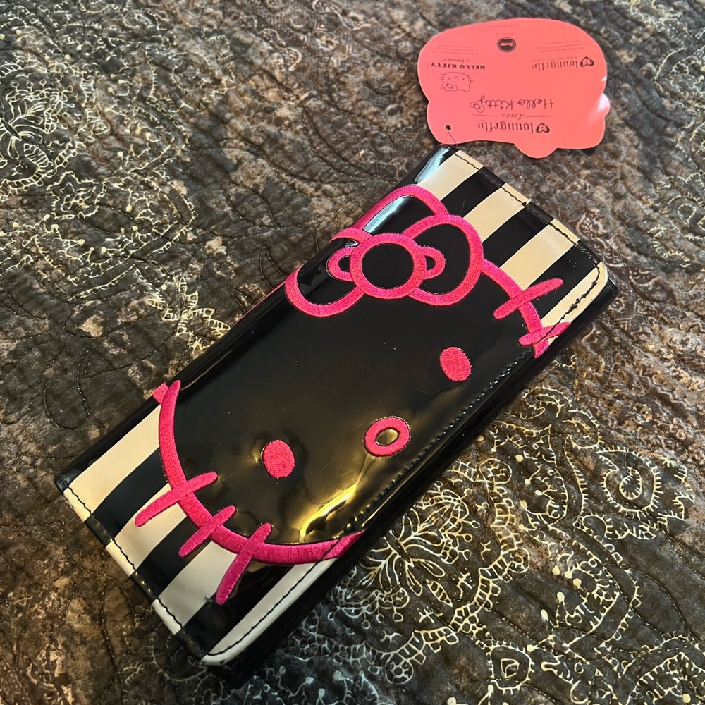 NWT Loungefly Hello Kitty Wallet